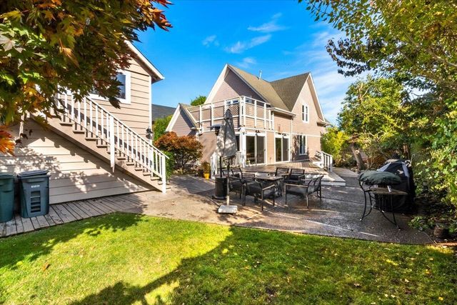 1124 L Street, Eureka, CA 95501