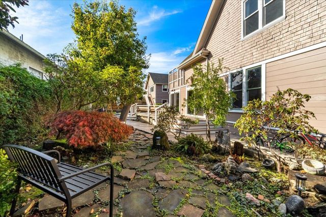 1124 L Street, Eureka, CA 95501