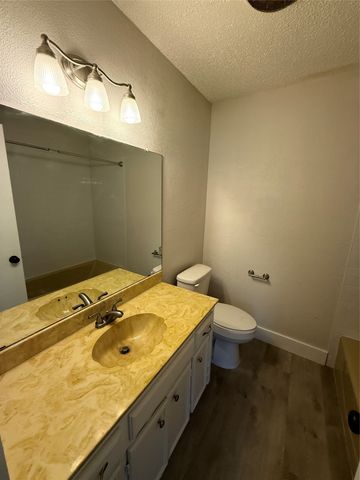 2409 Caprice Avenue, Denison, TX 75020