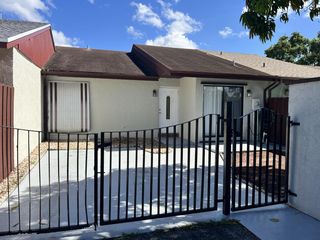 5672 Biscayne Drive S, Greenacres, FL 33463