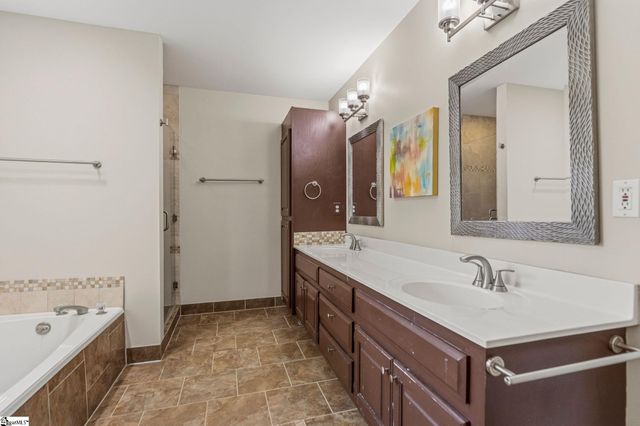 32 Wrenwood Court, Greer, SC 29651