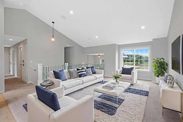 17750 Empire Trail, Lakeville, MN 55044