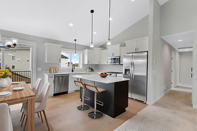 17750 Empire Trail, Lakeville, MN 55044