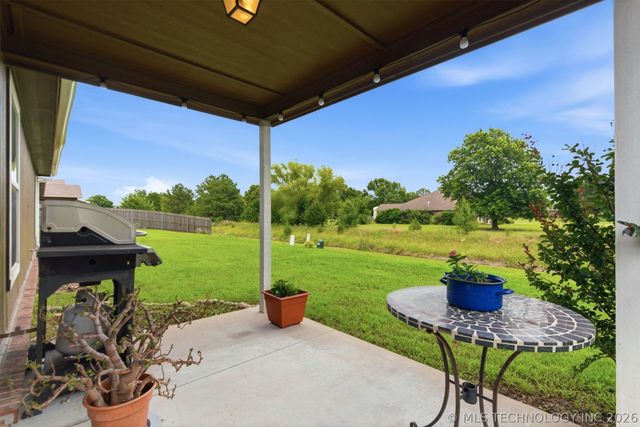11001 N 154th East Avenue, Owasso, OK 74055