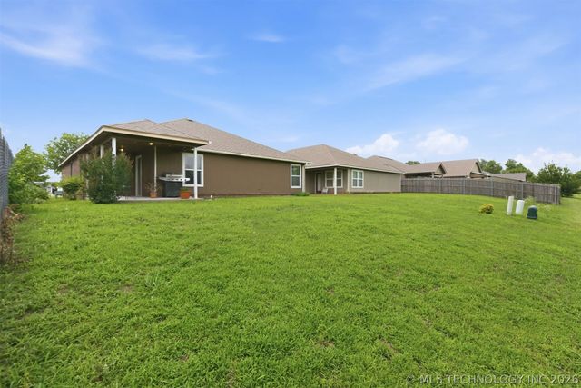 11001 N 154th East Avenue, Owasso, OK 74055