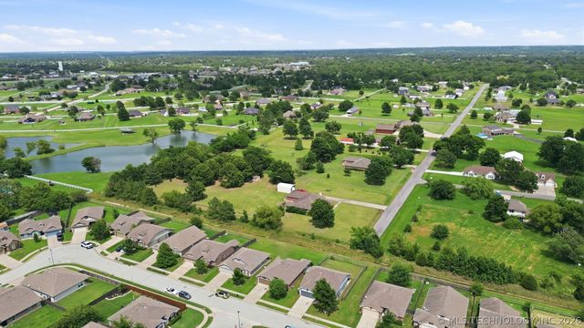 11001 N 154th East Avenue, Owasso, OK 74055