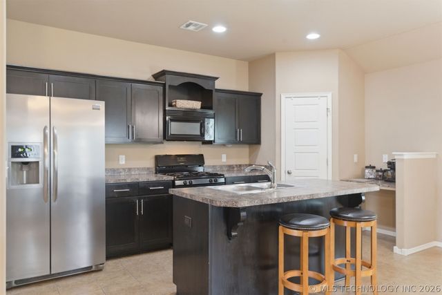 11001 N 154th East Avenue, Owasso, OK 74055