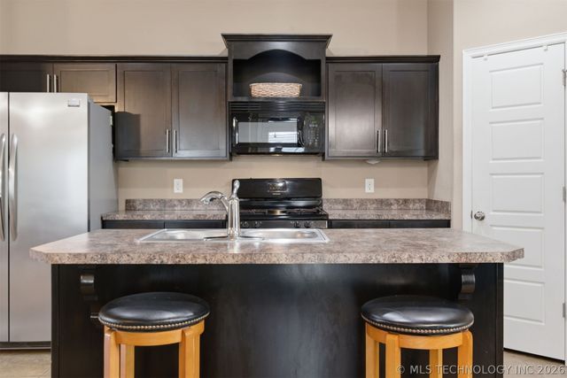 11001 N 154th East Avenue, Owasso, OK 74055
