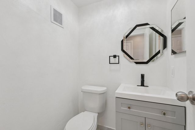 6901 NW 28th Street, Sunrise, FL 33313