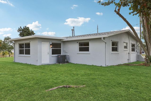 6901 NW 28th Street, Sunrise, FL 33313