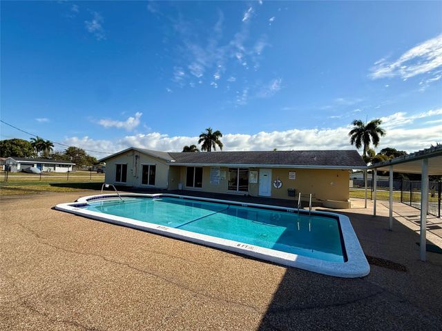 6901 NW 28th Street, Sunrise, FL 33313