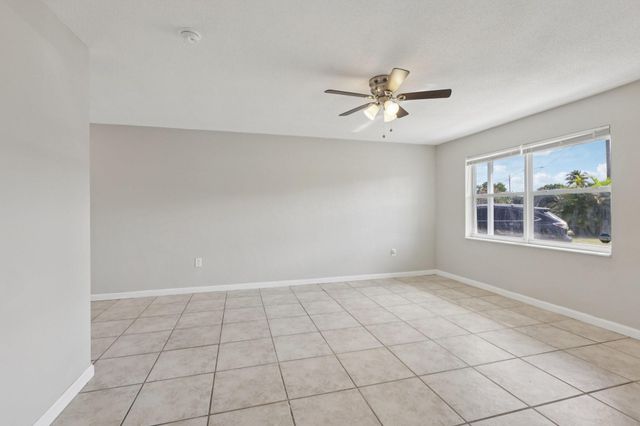 6901 NW 28th Street, Sunrise, FL 33313