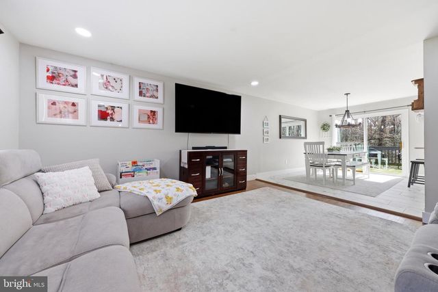 16 SKEET RD, Medford, NJ 08055