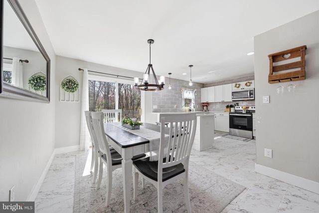 16 SKEET RD, Medford, NJ 08055
