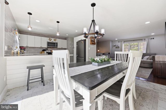 16 SKEET RD, Medford, NJ 08055