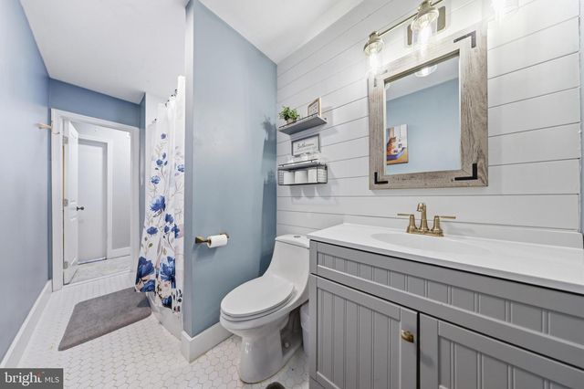 16 SKEET RD, Medford, NJ 08055