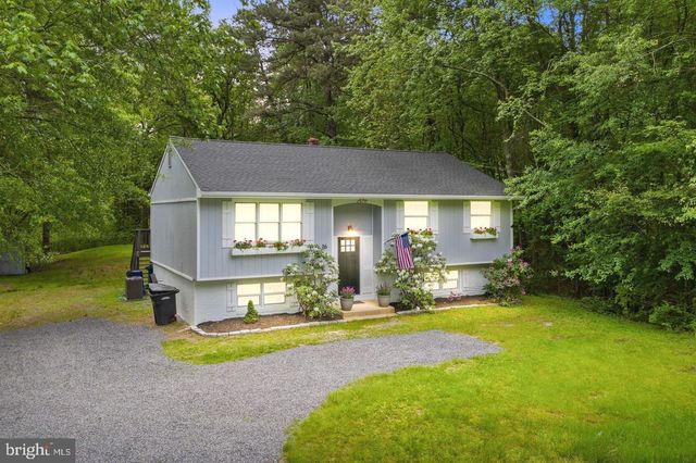 16 SKEET RD, Medford, NJ 08055