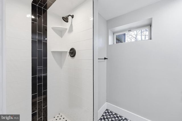 16 SKEET RD, Medford, NJ 08055