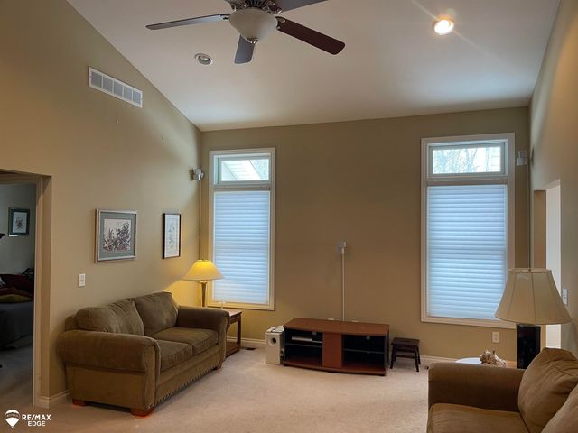 4459 Cross Creek Boulevard, Burton, MI 48509