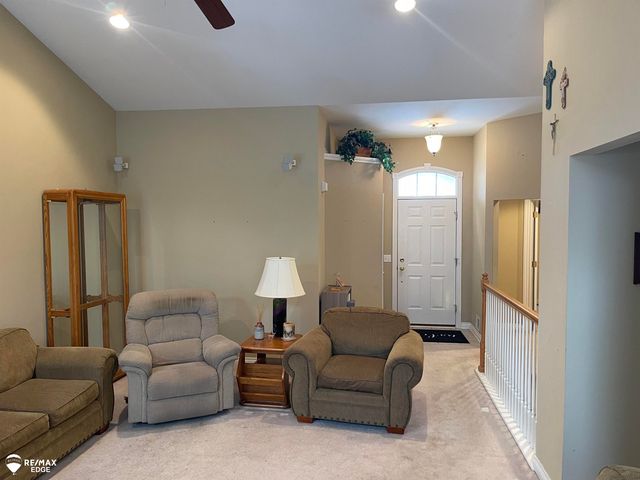 4459 Cross Creek Boulevard, Burton, MI 48509