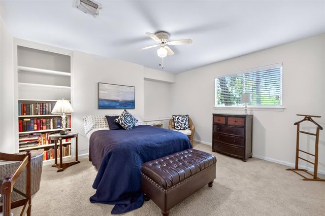 3911 Highpines Drive, Houston, TX 77068