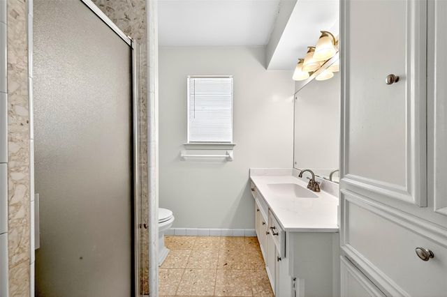3911 Highpines Drive, Houston, TX 77068