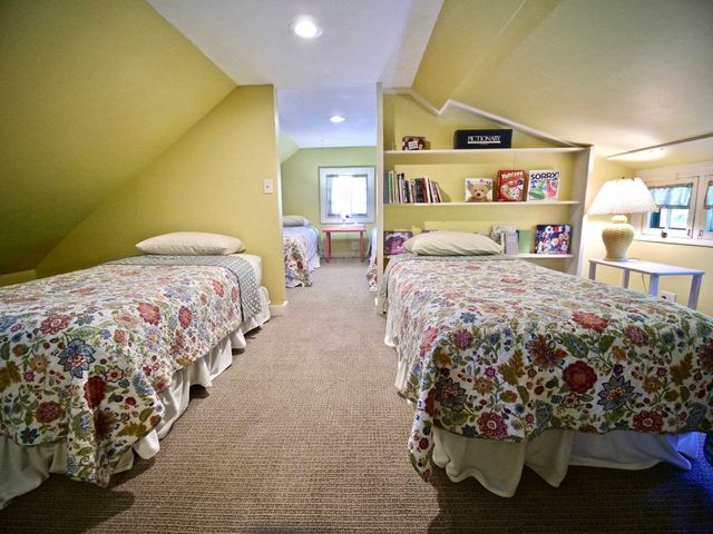 1757 N Manitou Trail, Leland, MI 49654