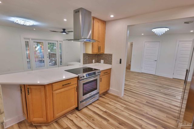 3795 Summer Dr, Pensacola, FL 32504