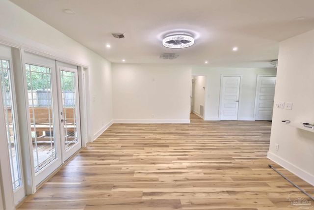 3795 Summer Dr, Pensacola, FL 32504