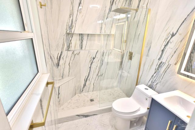 3795 Summer Dr, Pensacola, FL 32504