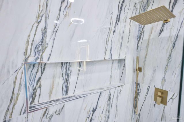 3795 Summer Dr, Pensacola, FL 32504