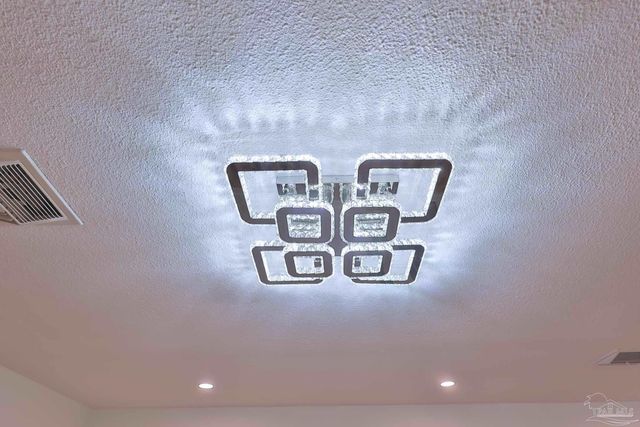 3795 Summer Dr, Pensacola, FL 32504