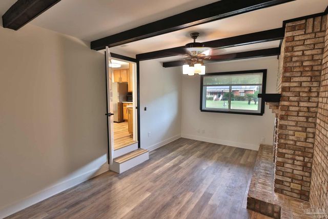 3795 Summer Dr, Pensacola, FL 32504