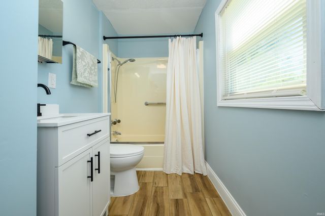 2313 E Cornell Avenue, Muncie, IN 47303