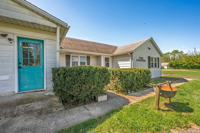 2313 E Cornell Avenue, Muncie, IN 47303
