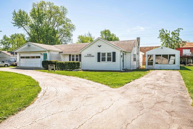 2313 E Cornell Avenue, Muncie, IN 47303