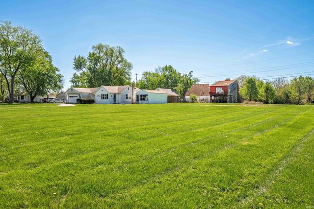 2313 E Cornell Avenue, Muncie, IN 47303