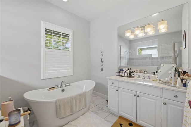 548 REGATTA WAY, Bradenton, FL 34208