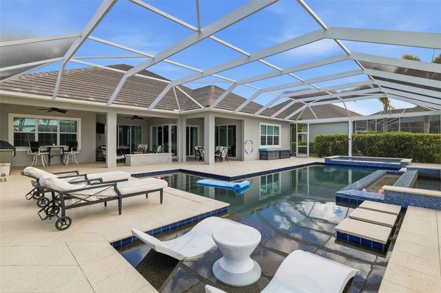 548 REGATTA WAY, Bradenton, FL 34208