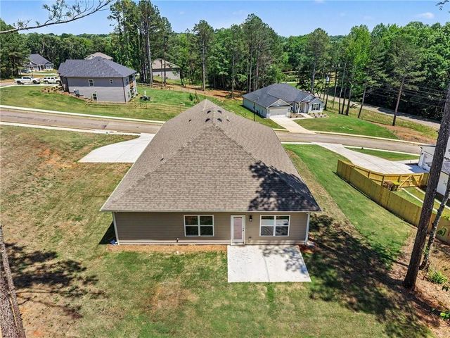 584 Walnut Creek Parkway, Pendergrass, GA 30567