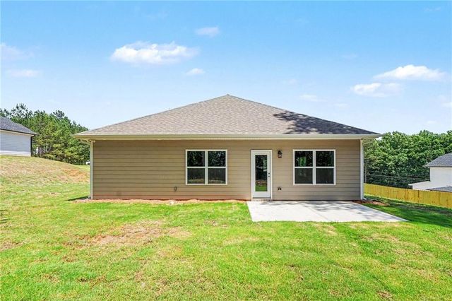 584 Walnut Creek Parkway, Pendergrass, GA 30567