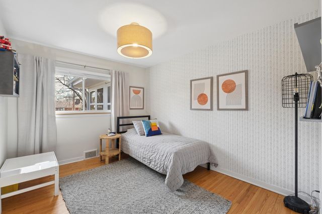 6351 Dogwood Avenue, Chanhassen, MN 55331