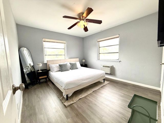 3801 S Olive Avenue 1, West Palm Beach, FL 33405