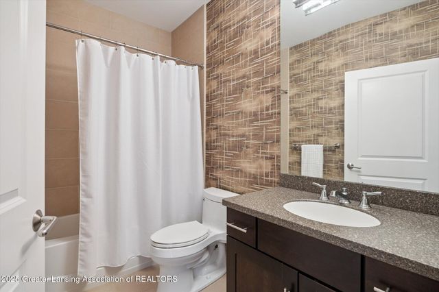 500 E Michigan Avenue, 415, Lansing, MI 48912