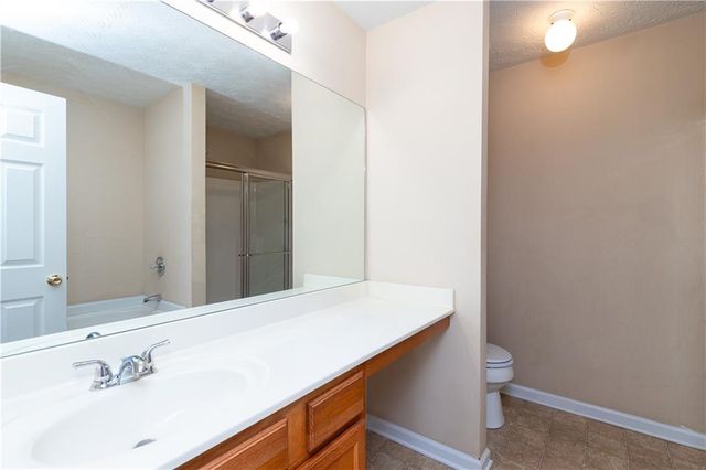 1378 Penhurst Drive, Lawrenceville, GA 30043
