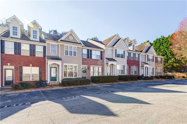1378 Penhurst Drive, Lawrenceville, GA 30043