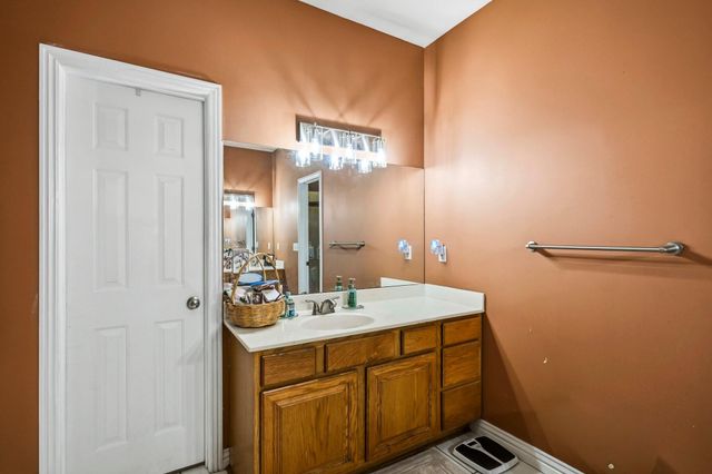 2611 N Rhodes Circle, Ozark, MO 65721