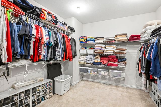 2611 N Rhodes Circle, Ozark, MO 65721