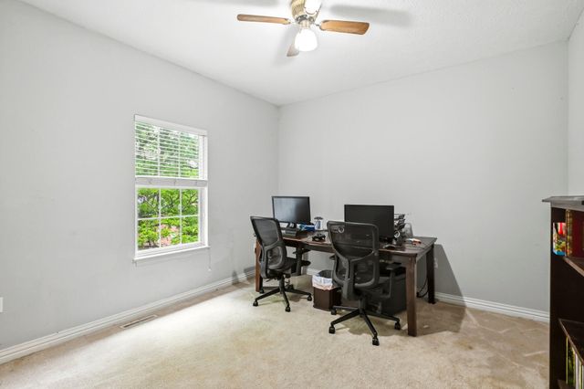 2611 N Rhodes Circle, Ozark, MO 65721