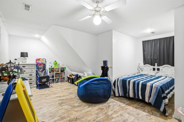 2611 N Rhodes Circle, Ozark, MO 65721